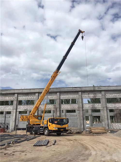 和田县吊装作业前会做设备检查吗？安全保障措施有哪些？